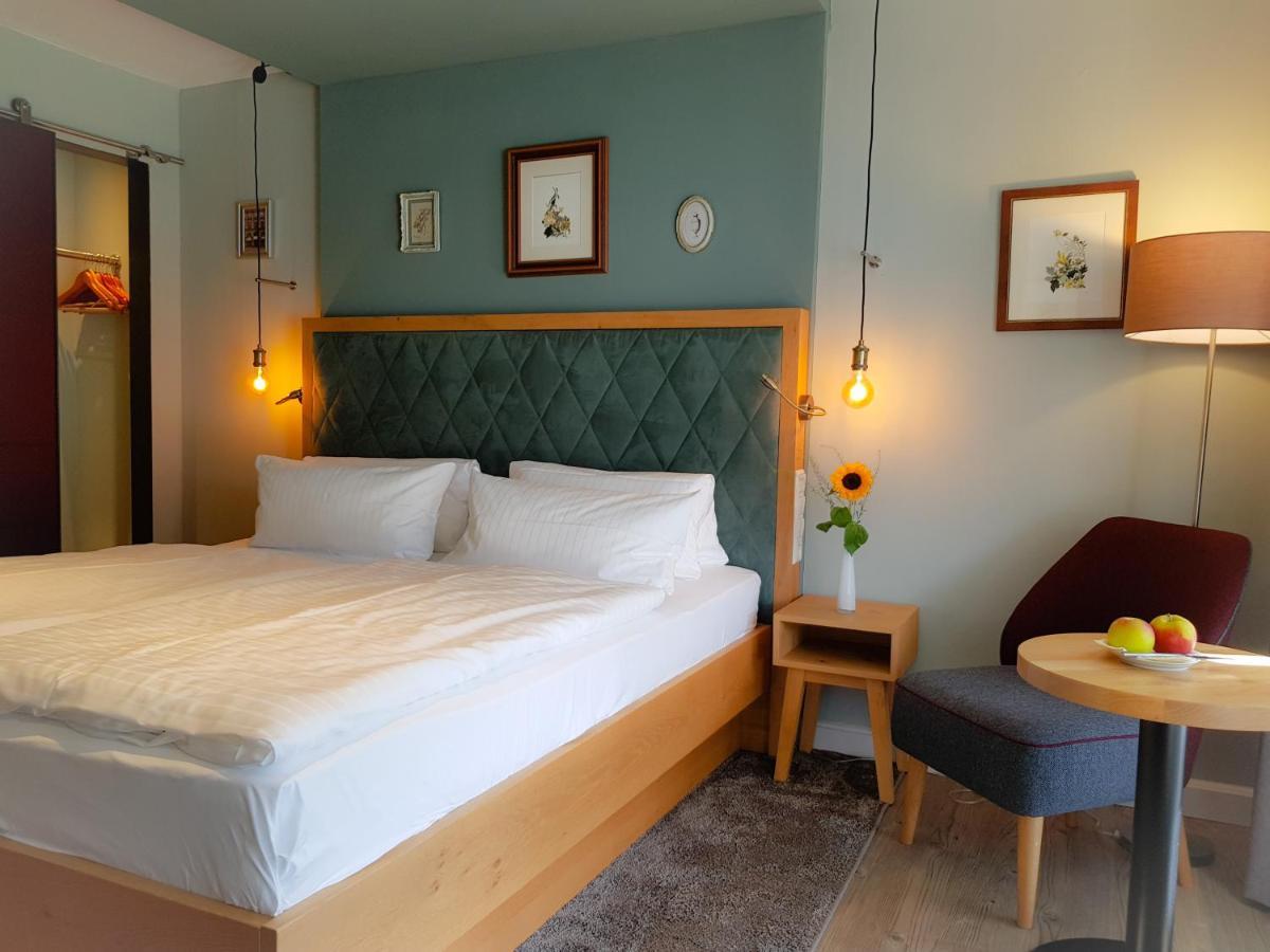 Hotel Graf Eberhard Bad Urach Eksteriør billede